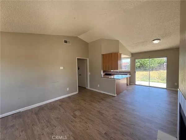 15569 Athol ST, Fontana, CA 92335