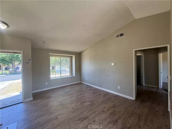 15569 Athol ST, Fontana, CA 92335