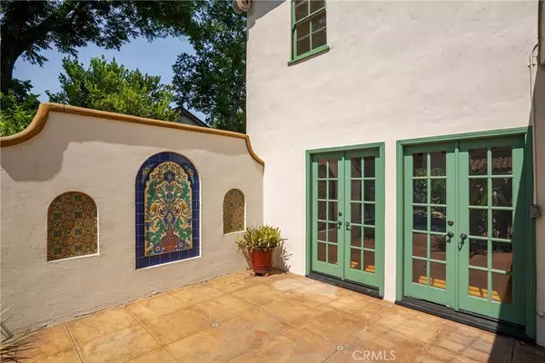 1111 N Indian Hill BLVD, Claremont, CA 91711