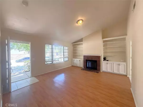 1816 W Avenue K11, Lancaster, CA 93534