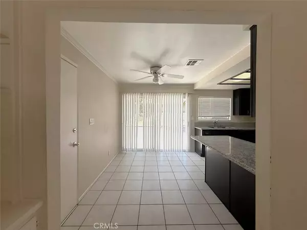 1816 W Avenue K11, Lancaster, CA 93534