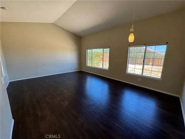 3151 Tourmaline LN, Palmdale, CA 93550