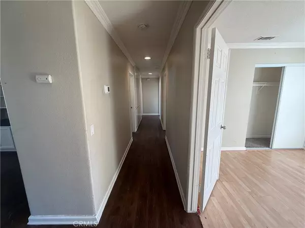 7051 Idyllwild LN, Riverside, CA 92503