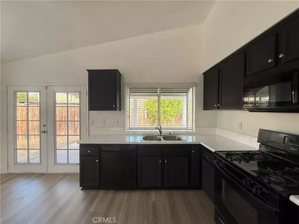 1613 Edgefield DR, Perris, CA 92571