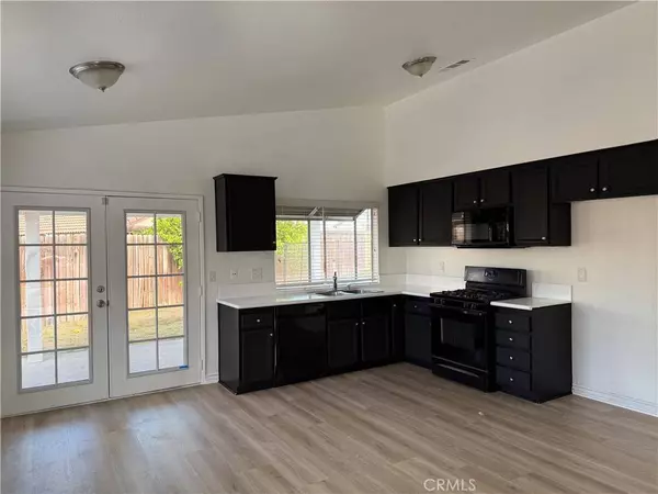 1613 Edgefield DR, Perris, CA 92571