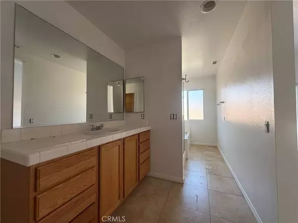 1230 Tourmaline AVE, Mentone, CA 92359