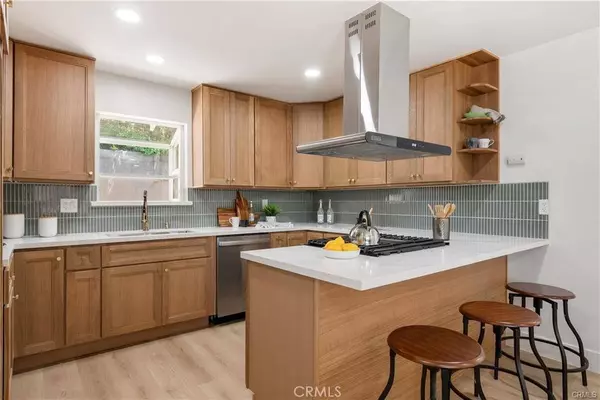 221 Wiley CT, Claremont, CA 91711