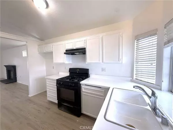 601 Cypress ST, Beaumont, CA 92223