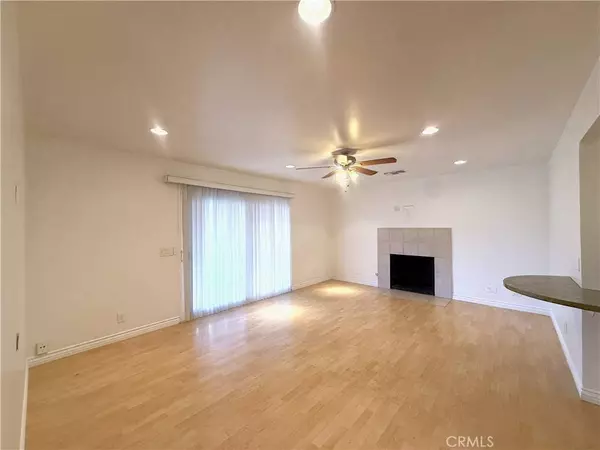 7004 La Sena, San Diego, CA 92114