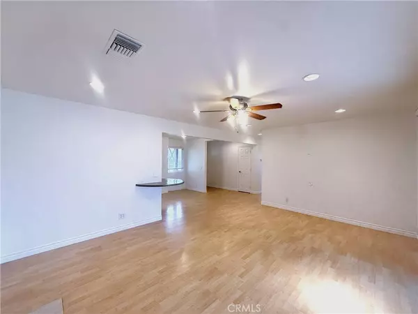 7004 La Sena, San Diego, CA 92114