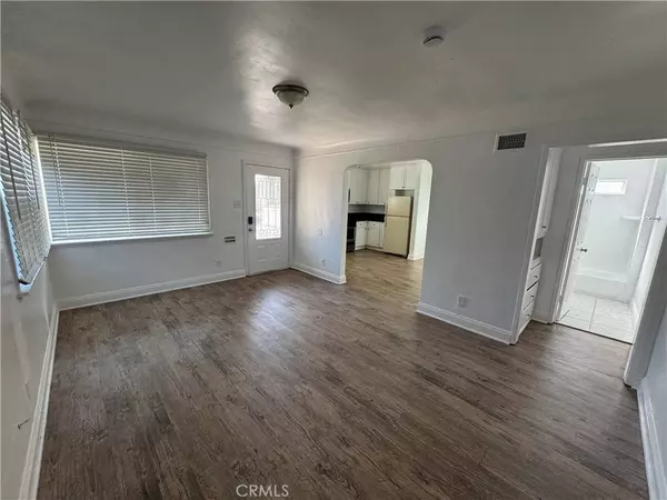 5709 California, Long Beach, CA 90805