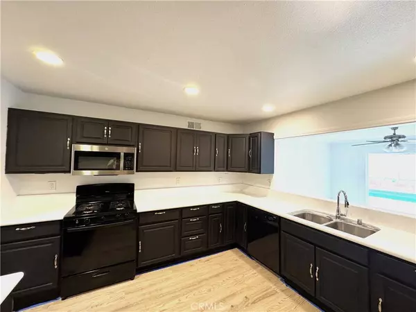 19935 Lanark ST, Canoga Park, CA 91306