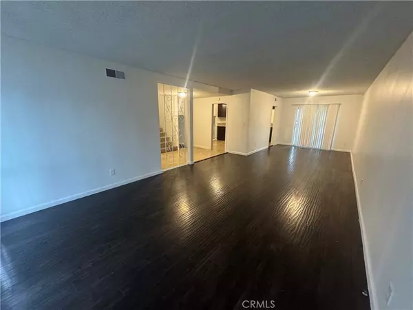 20258 Runnymede ST, Winnetka, CA 91306