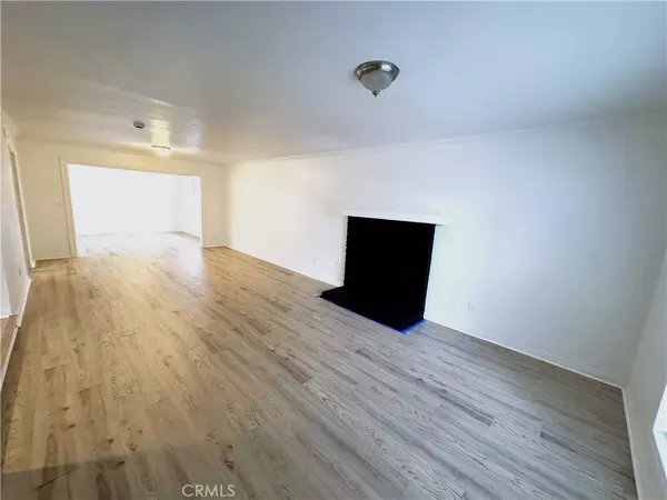 19935 Lanark ST, Canoga Park, CA 91306