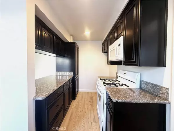 1974 W Glenoaks AVE #E, Anaheim, CA 92801