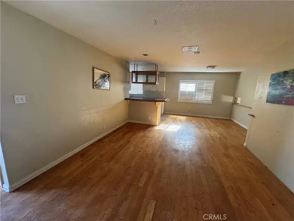 6853 Willis AVE, Van Nuys, CA 91405