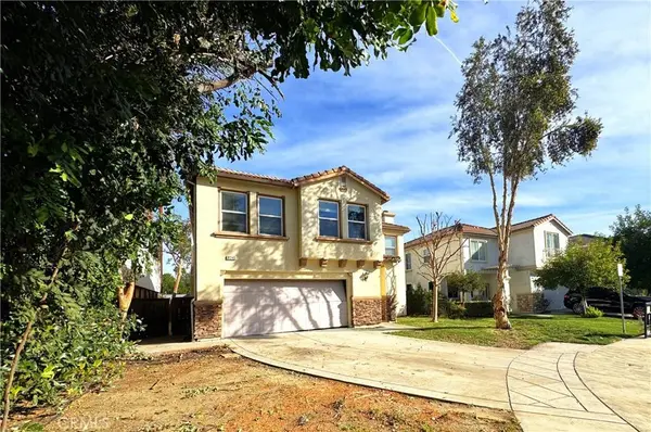 8240 Chamberlain LN, Reseda, CA 91335
