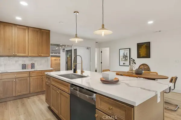 145 E Green ST, Claremont, CA 91711