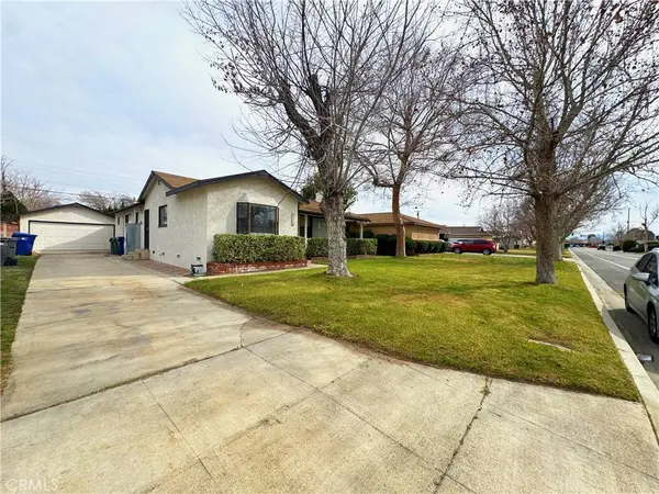 44450 Lowtree AVE, Lancaster, CA 93534