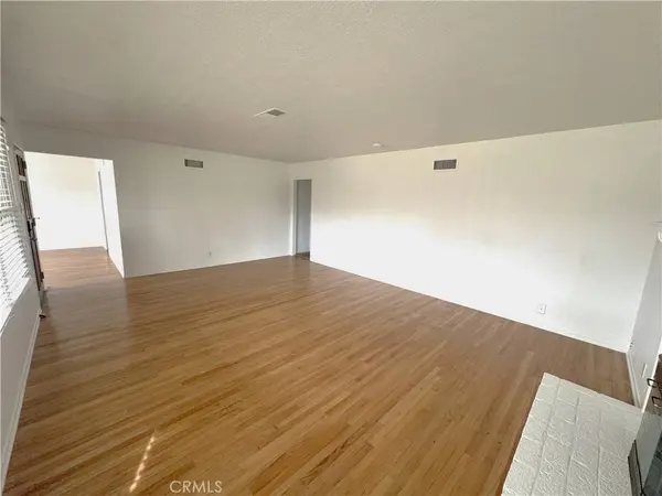 44450 Lowtree AVE, Lancaster, CA 93534