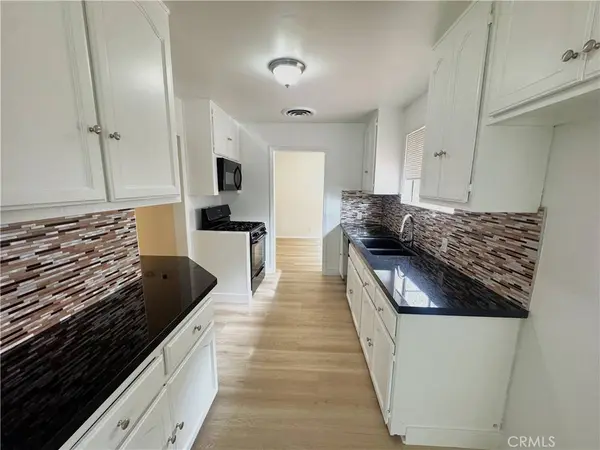 7017 Murietta AVE, Van Nuys, CA 91405