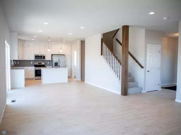 10202 Burgundy DR, Horace, ND 58047