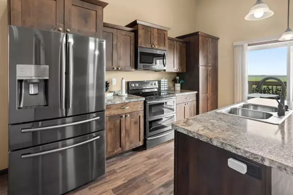 5956 58th St S, Fargo, ND 58104-5680