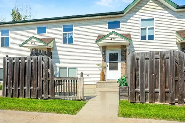 877 37th Ave N, Fargo, ND 58102-1097