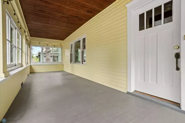 344 9th AVE S, Fargo, ND 58103