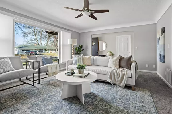 1708 3rd ST S, Moorhead, MN 56560