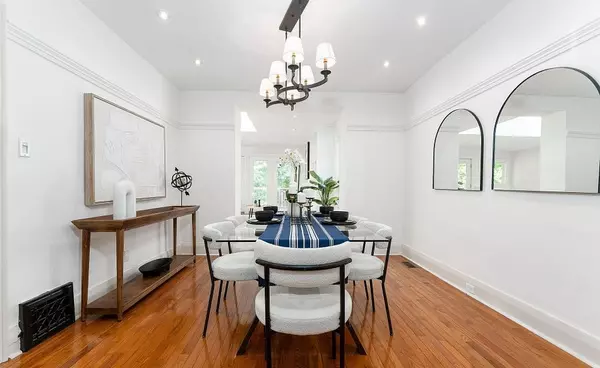 Your Dream Home Awaits: Unveiling a Gem in Yonge-Eglinton!