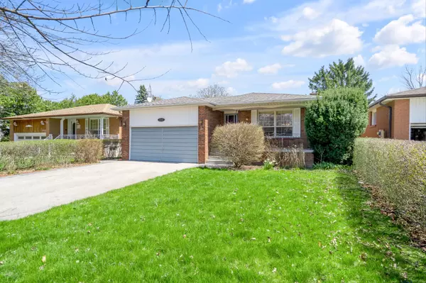 Your Dream Family Home Awaits in Oakville's Bronte West!