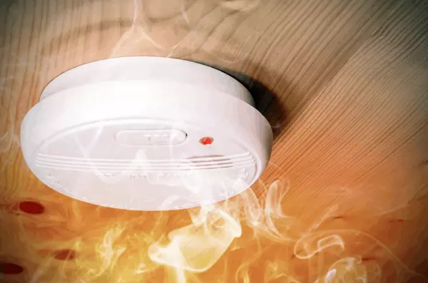 Summer Home Safety: Is Your Smoke Detector on Duty?