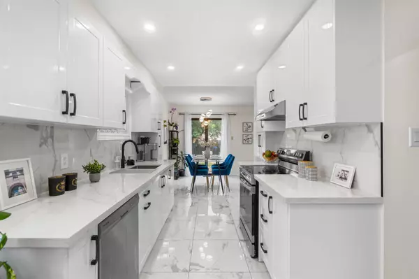 Your Dream Home Awaits: Explore 1434 Anton Square in Pickering's Liverpool