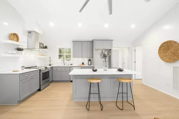 THINKING OF REMODELLING YOUR TORONTO KITCHEN? STOP! Here are the 3 Kitchen Upgrades That Add the MOST Value (and 2 to Skip!)