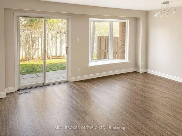 feature image of Modern Applewood Living: Discover This Stunning Mississauga Rental Townhouse for Lease