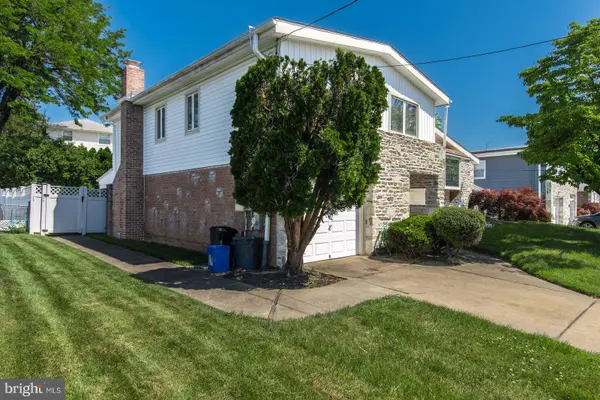 9316 LARAMIE RD, Philadelphia, PA 19115