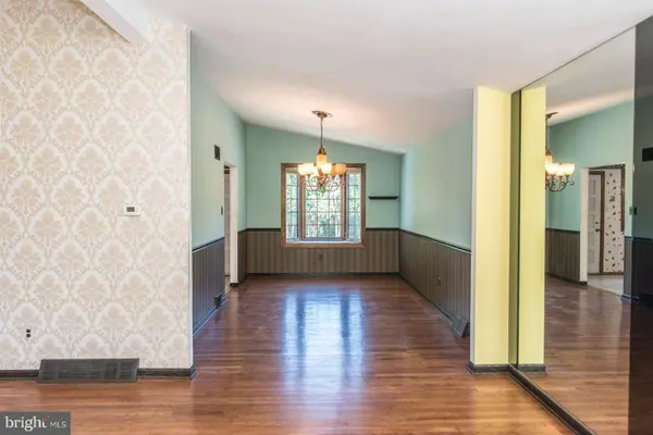 9316 LARAMIE RD, Philadelphia, PA 19115