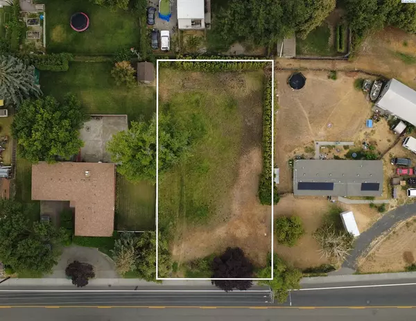 Just Closed in Kennewick: Helping Newcomers Purchase Land for Their Future Build in the Tri-Cities