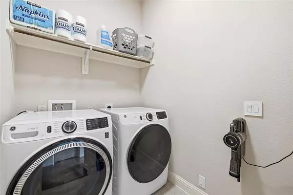 3025 Fern Court, Midlothian, TX 76065