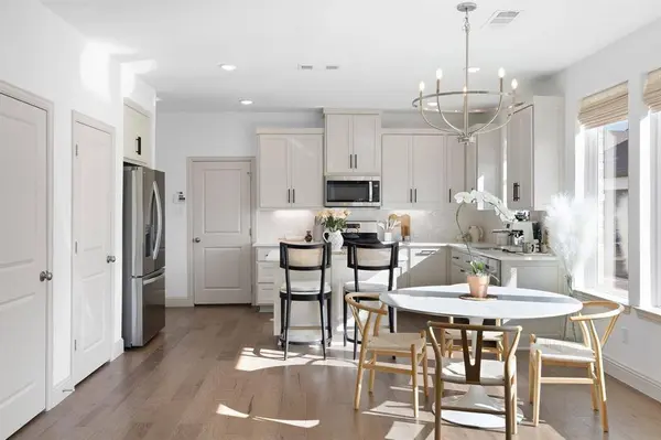 4505 Cypress Thorn Drive, Arlington, TX 76005