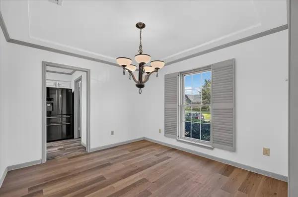2516 Lawnview Dr, Carrollton, TX 75006-2717