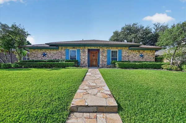 2516 Lawnview Drive, Carrollton, TX 75006