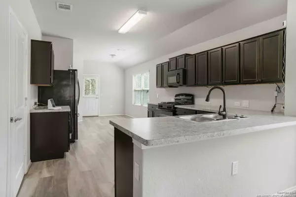 7234 Cozy Run, San Antonio, TX 78218