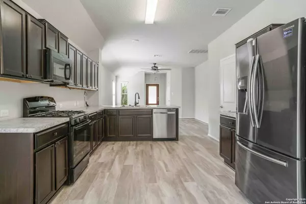 7234 Cozy Run, San Antonio, TX 78218