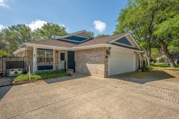 126 Golden Way, Universal City, TX 78148