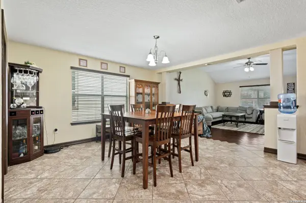 5934 Cielo Rnch, San Antonio, TX 78218