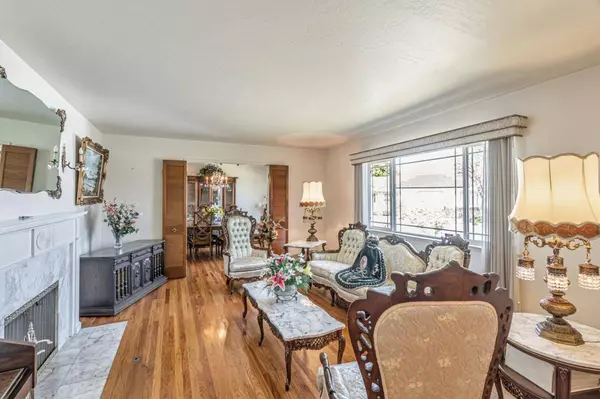 2696 Birchtree LN, Santa Clara, CA 95051