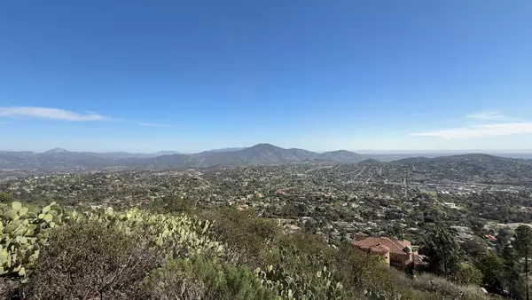 La Mesa: Jewel of the Hills