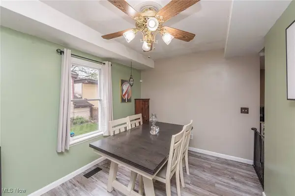 2436 Talbot ST, Cuyahoga Falls, OH 44221